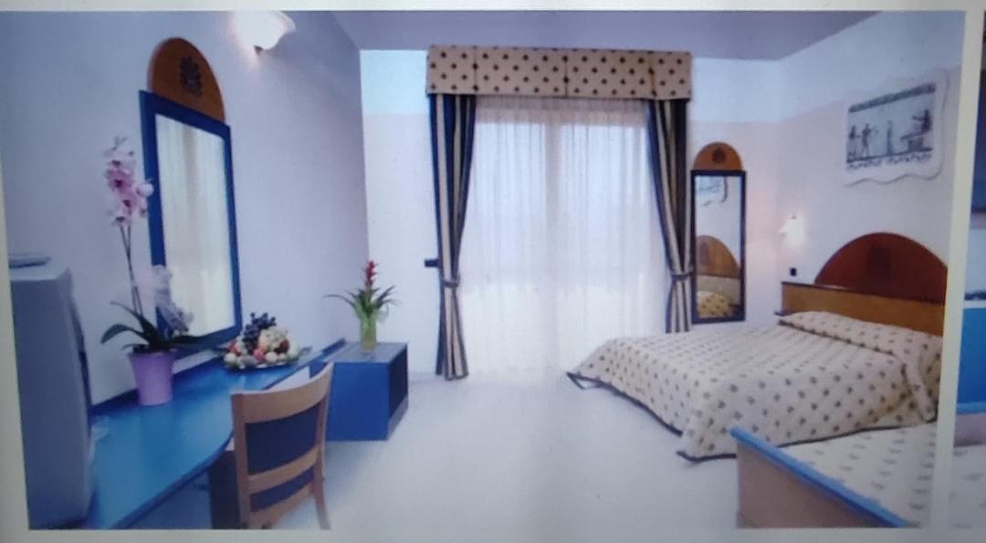 Akiris Aparthotel Нова Сири Марина Екстериор снимка
